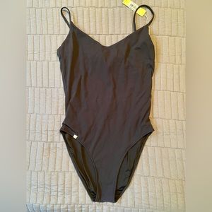 NWT Summersalt Voyager size 14 Black Ribbed One Piece Swim